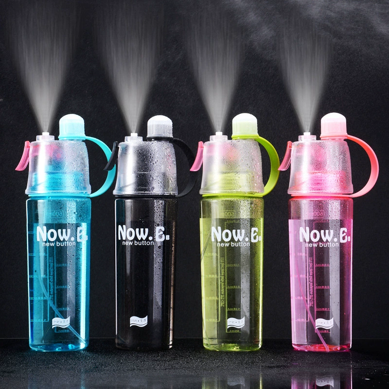Creative spray quick-cooling water bottle