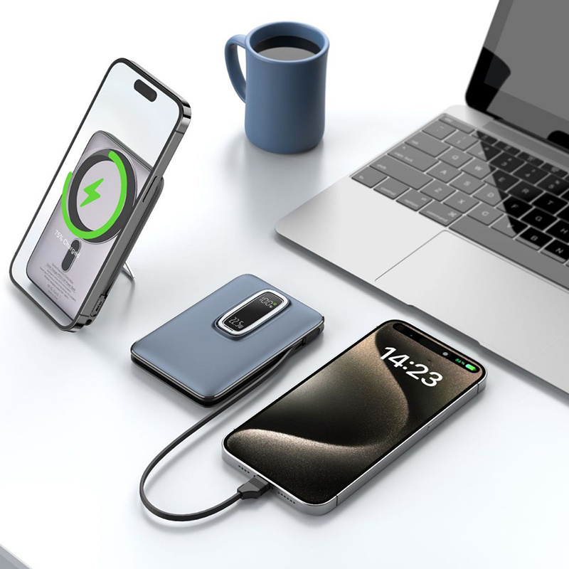 自帶線便攜移動電源