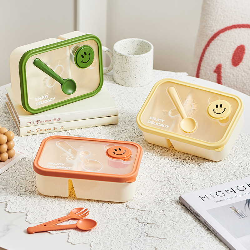 Fresh-keeping lunch box with cutlery