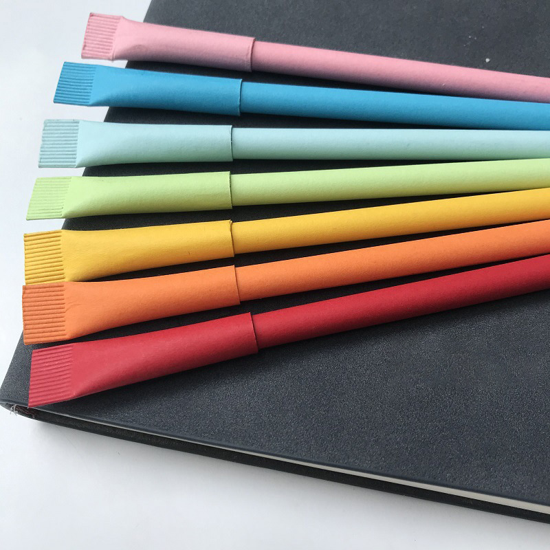 Eco-friendly degradable kraft paper pen