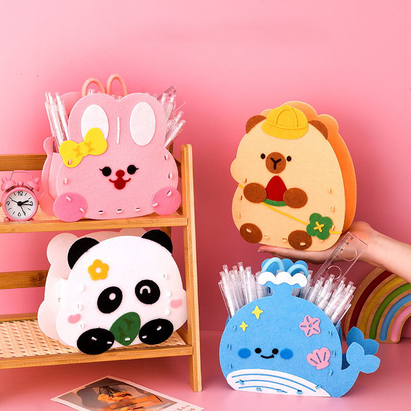 Cartoon felt pen holder