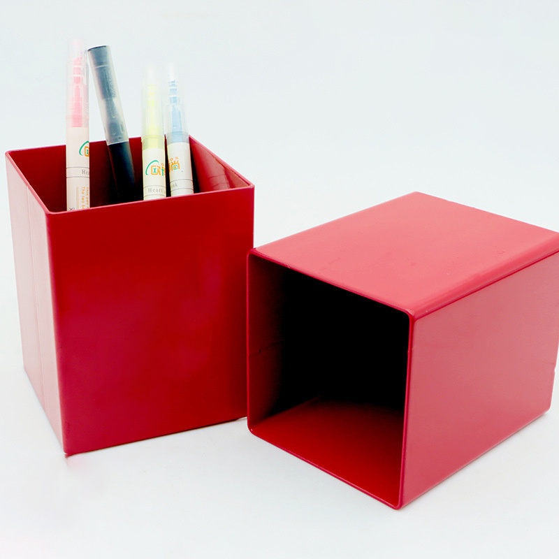 Metal pen holder