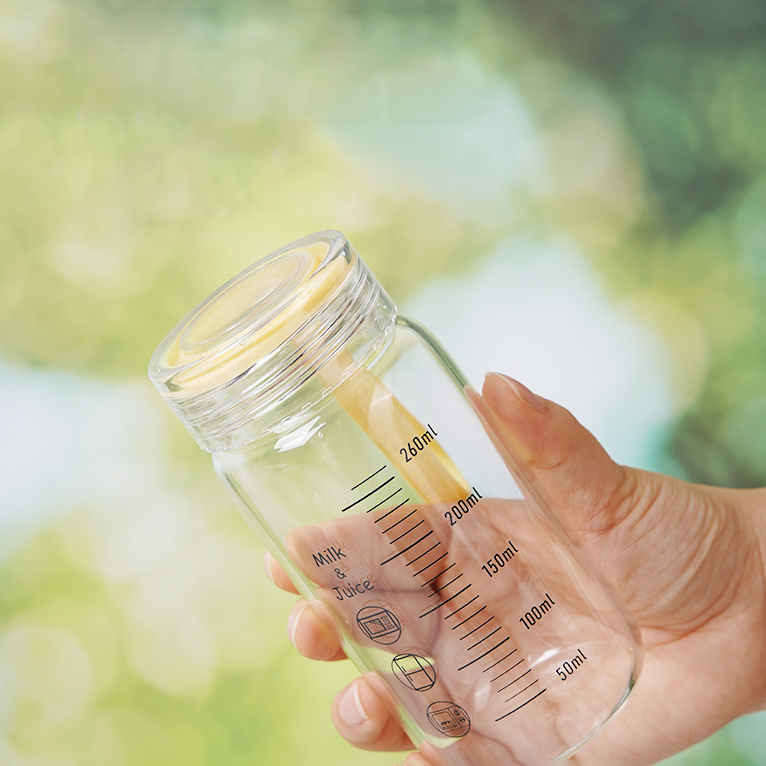 Portable glass cup with scale