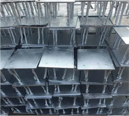 Pre-embedded stool