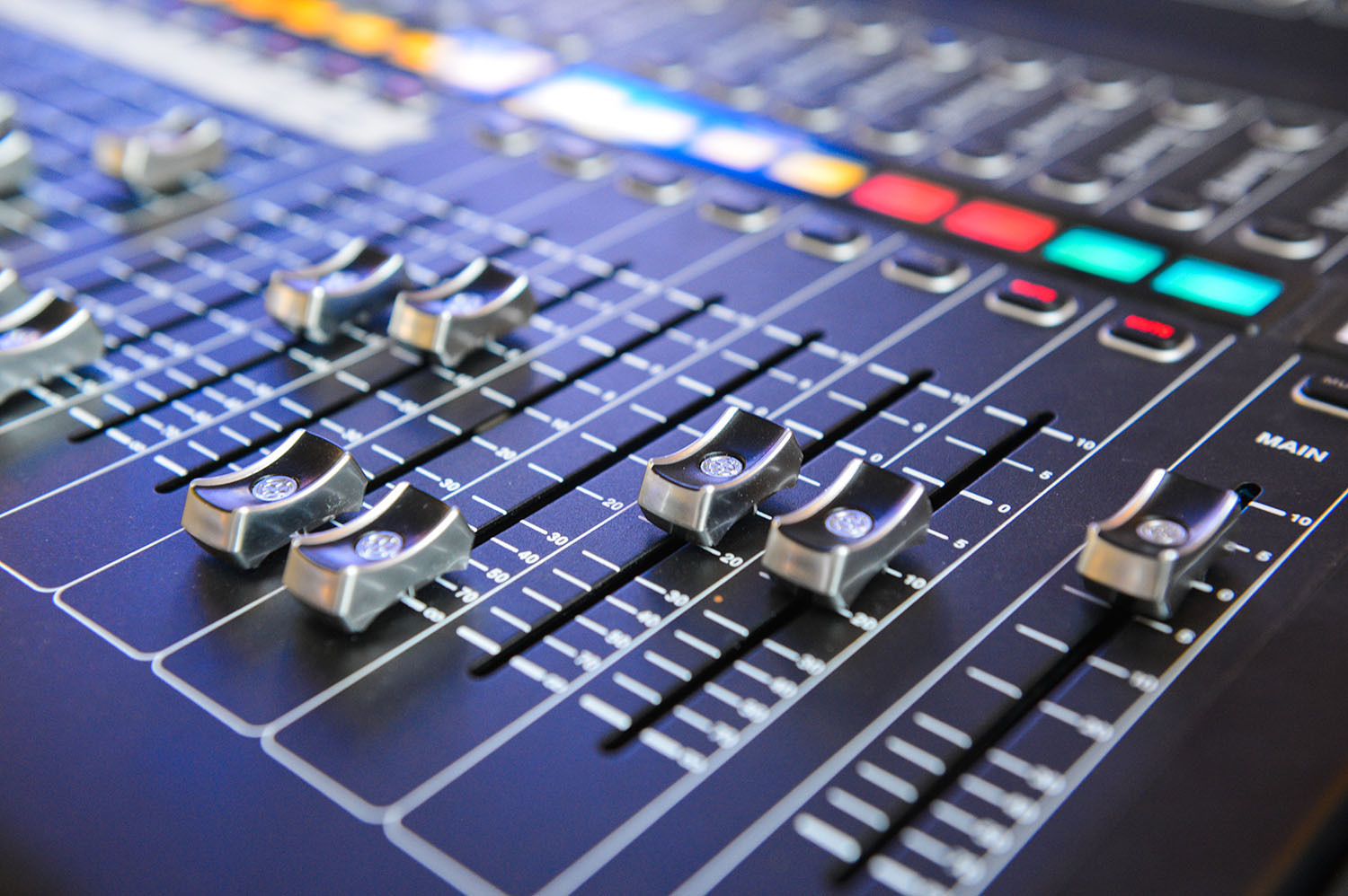Yushi Electronics' USB microphone products have passed multiple industry certifications to create a professional audio experience