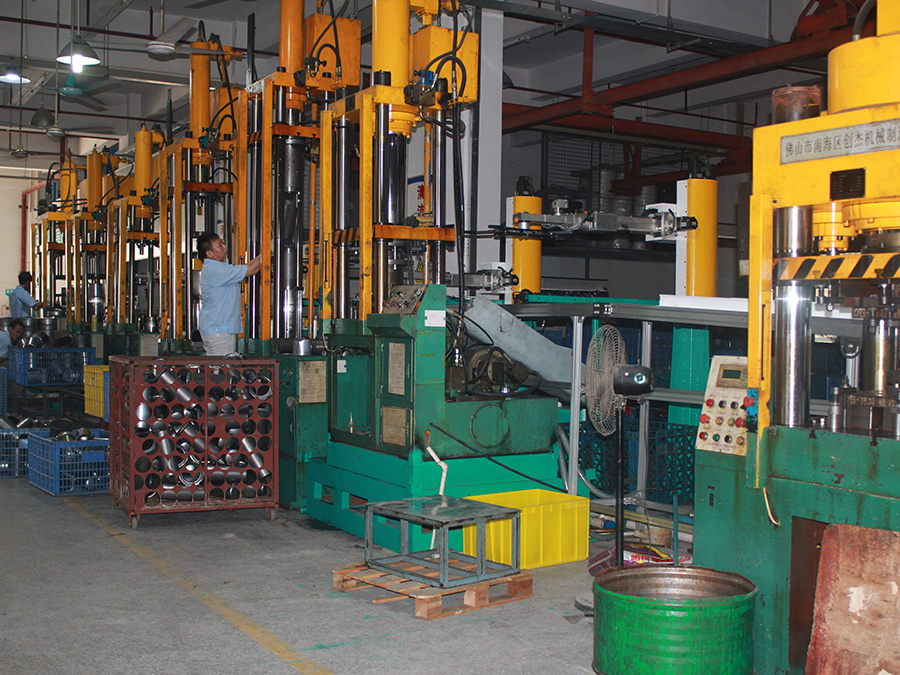 Workshop equipment display