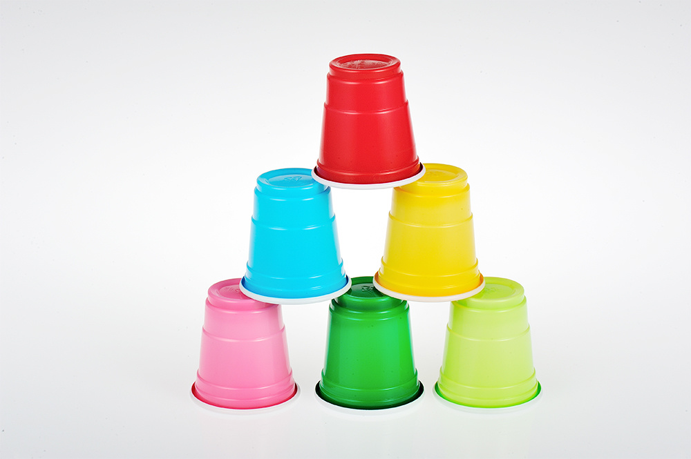 2OZ MINI RED PLASTIC SHOT GLASSES / SOLO CUP, 20 PER BAG 2OZ MINI RED PLASTIC SHOT GLASSES / SOLO CUP, 20 PER BAG