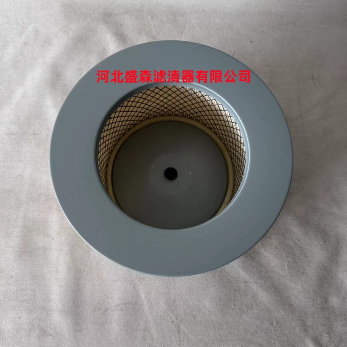 Applicable to Mazda auto parts air filter 1456-23-603 .RF01-13-Z40.LX639