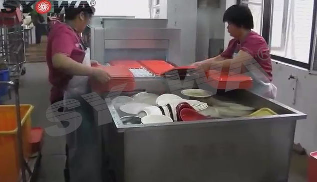 Flight type dishwasher (WDS-A3000W) Flight type dishwasher (WDS-A3000W)