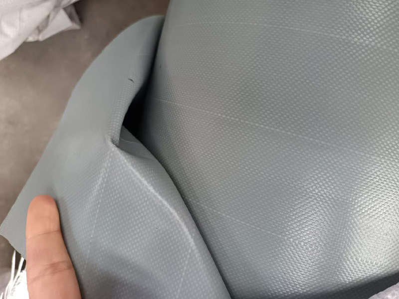 Exploring the Unique Properties of 600g Gray Flame-Retardant Knife Scraper Cloth Exploring the Unique Properties of 600g Gray Flame-Retardant Knife Scraper Cloth