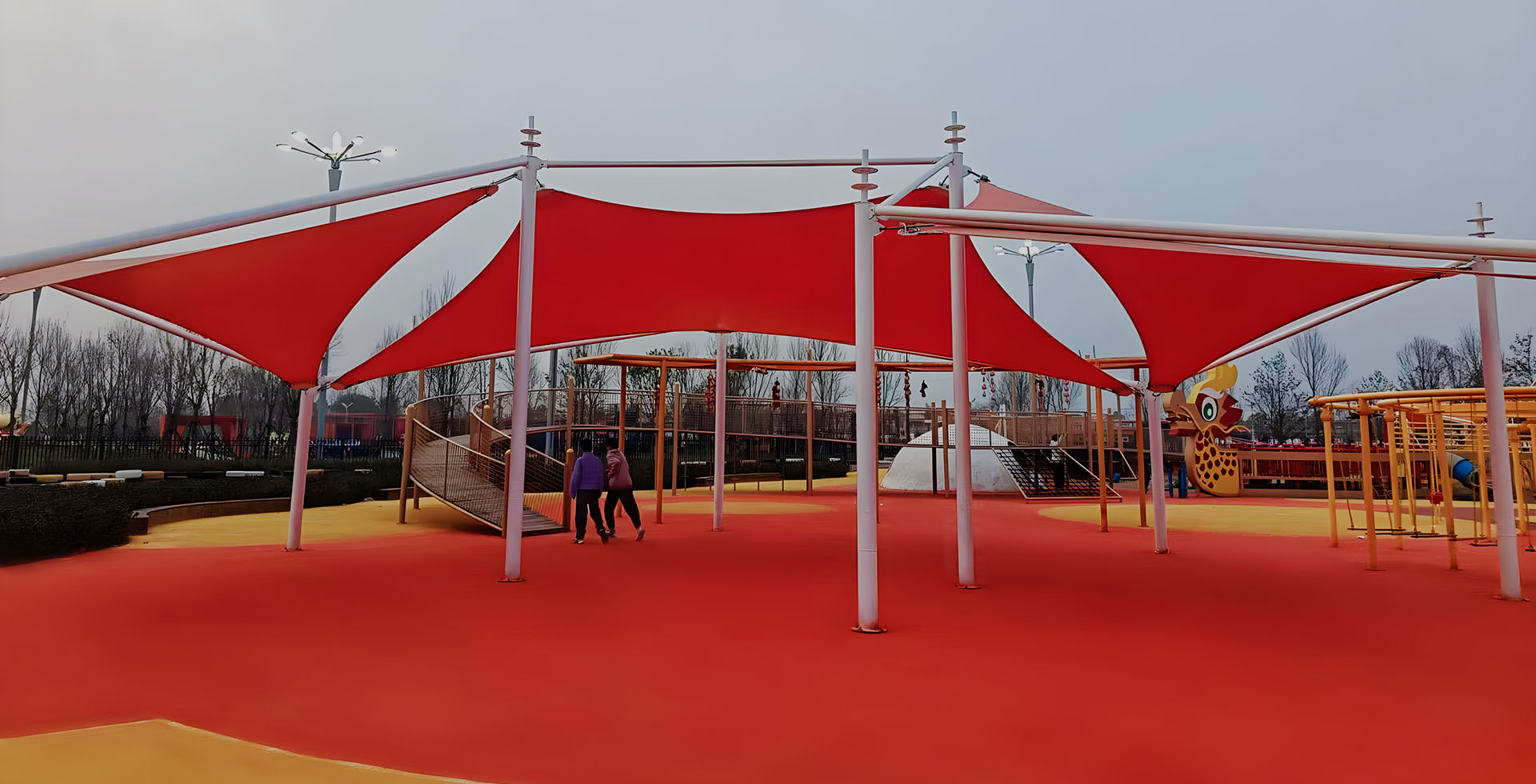 Durable Tarpaulin, Worry Free <br/>From Wind And Rain, Safeguarding Your Goods!