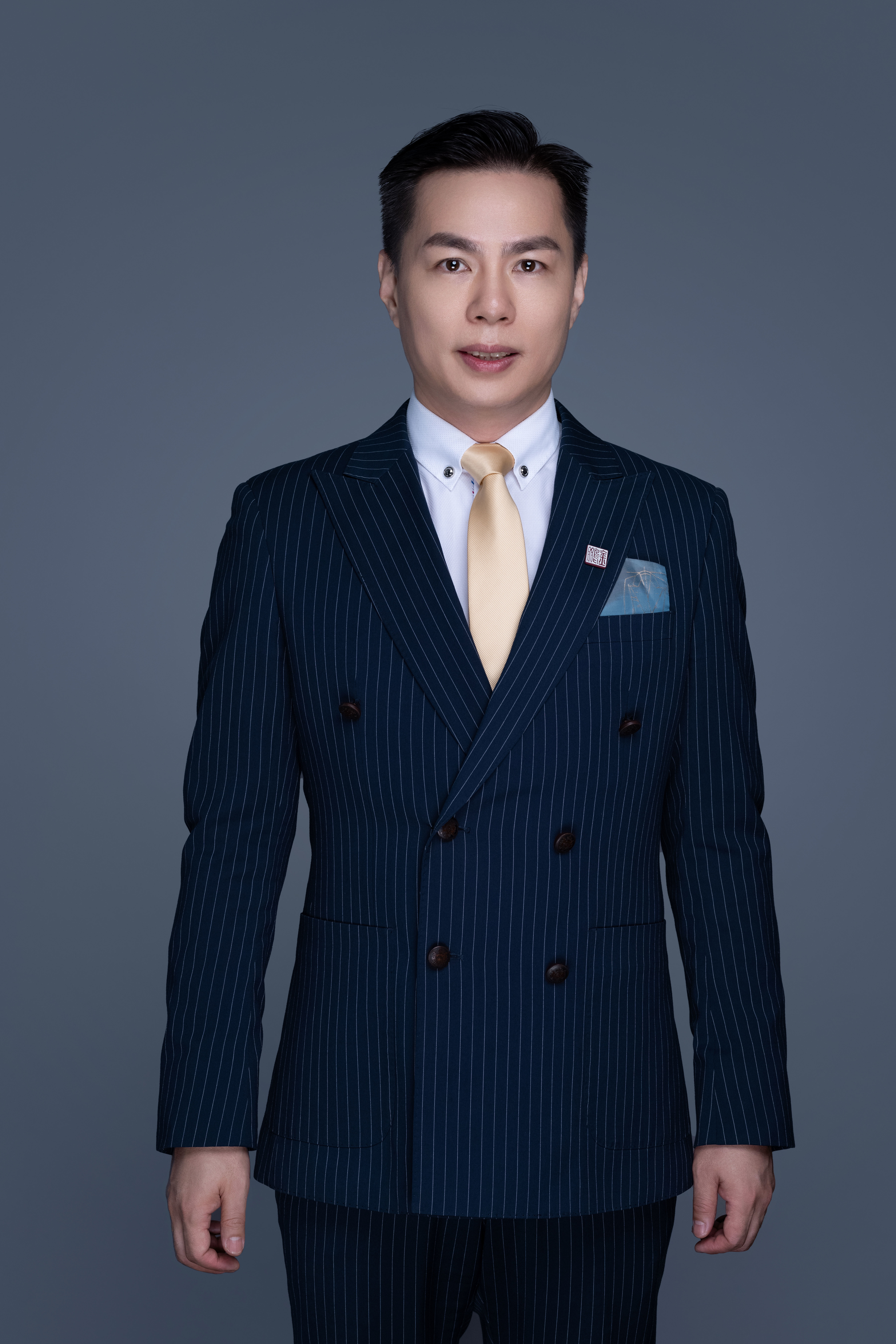 吕春华 吕春华