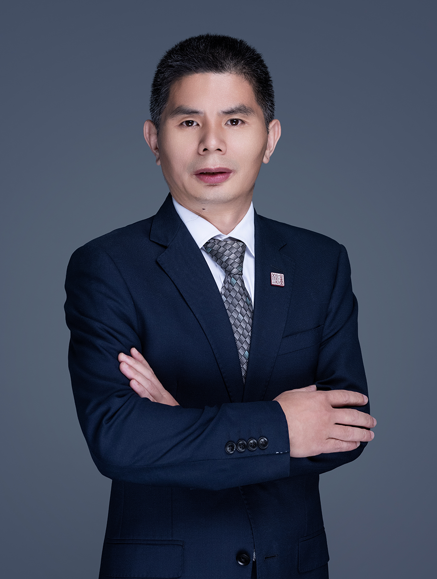 黄国华 黄国华