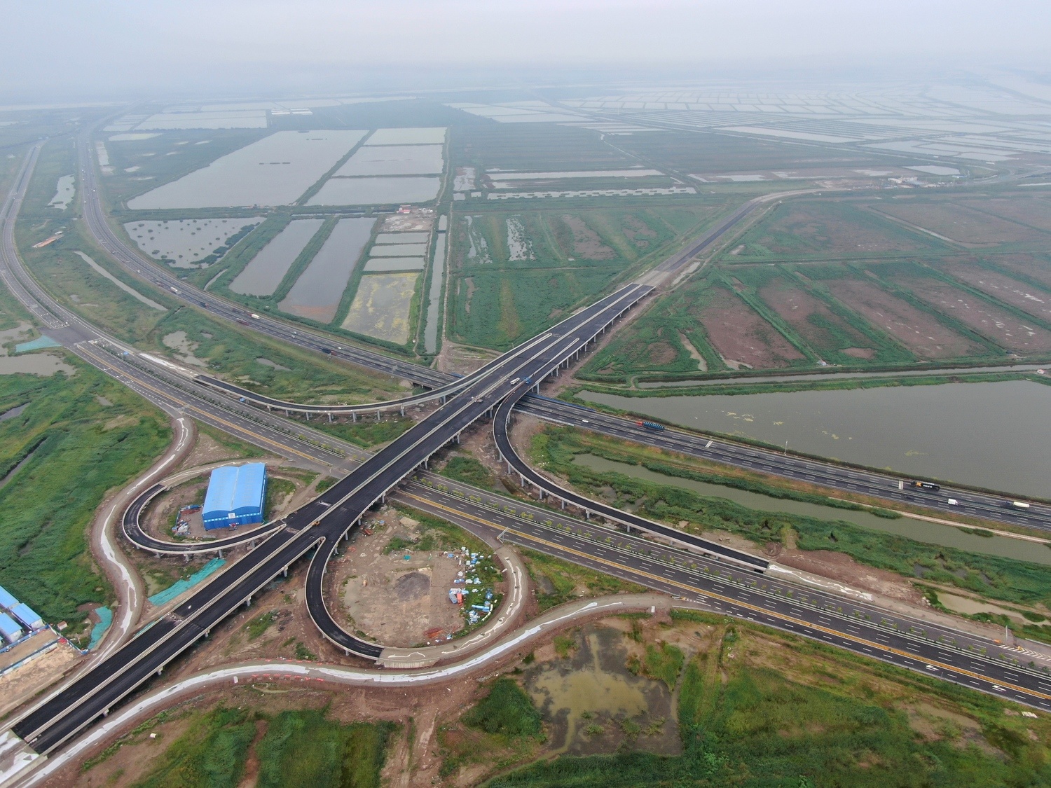 How Advanced Steel Cable Suspension Bridges Enhance Urban Infrastructure