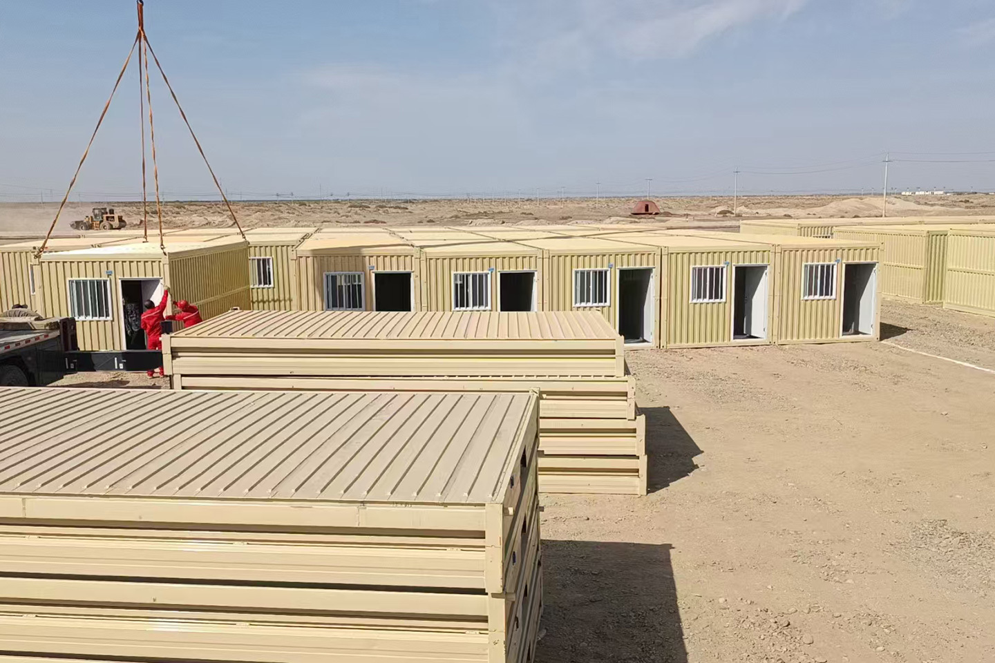 Double wing folding house