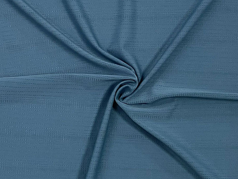 Gradual needle hole