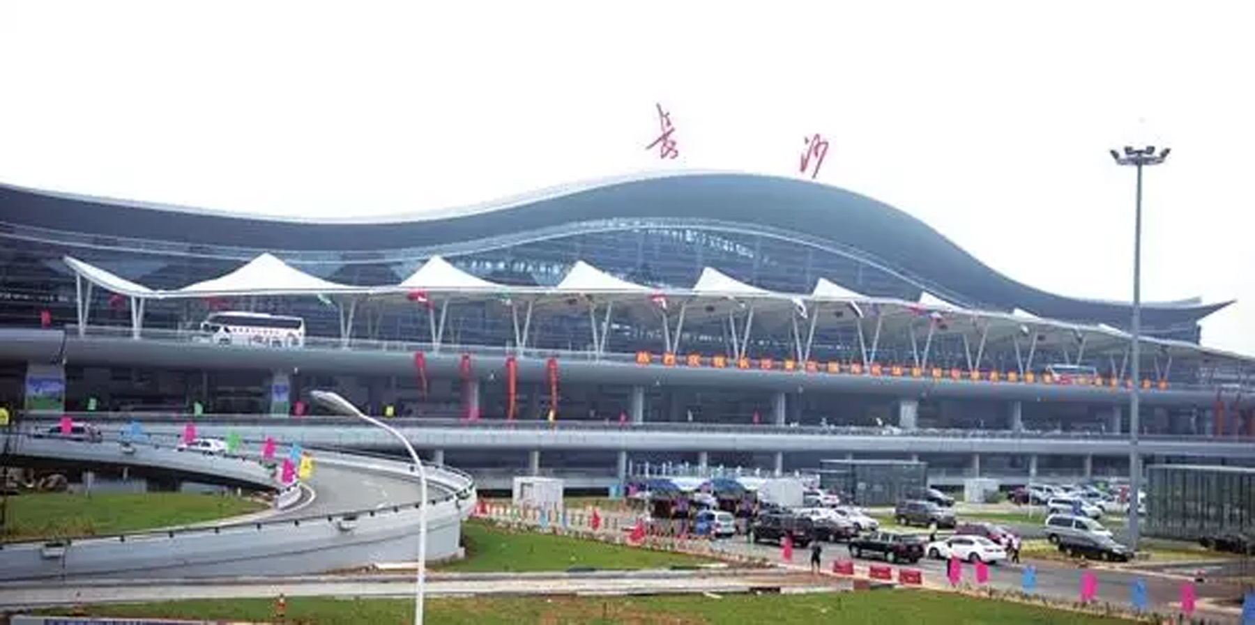 長沙機(jī)場西南站坪擴(kuò)建工程