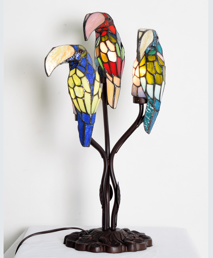 Long-billed bird Tiffany decorative table lamp