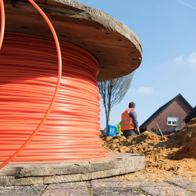 The Transmission Advantages of Quartz Optical Fiber in Harsh Environments