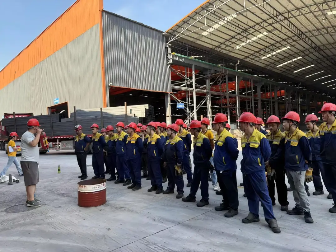 振鸿动态 | 广东振雄生产基地消防演练，强化安全意识，提升实操技能！