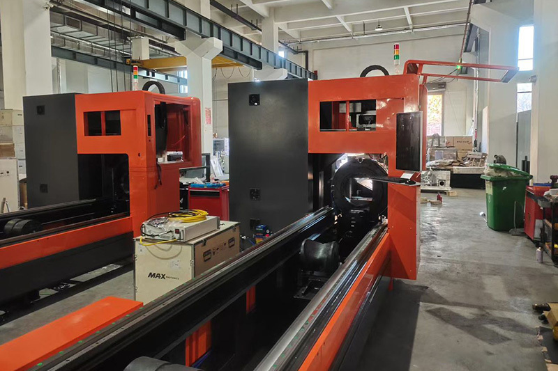 Cutting machine Cutting machine