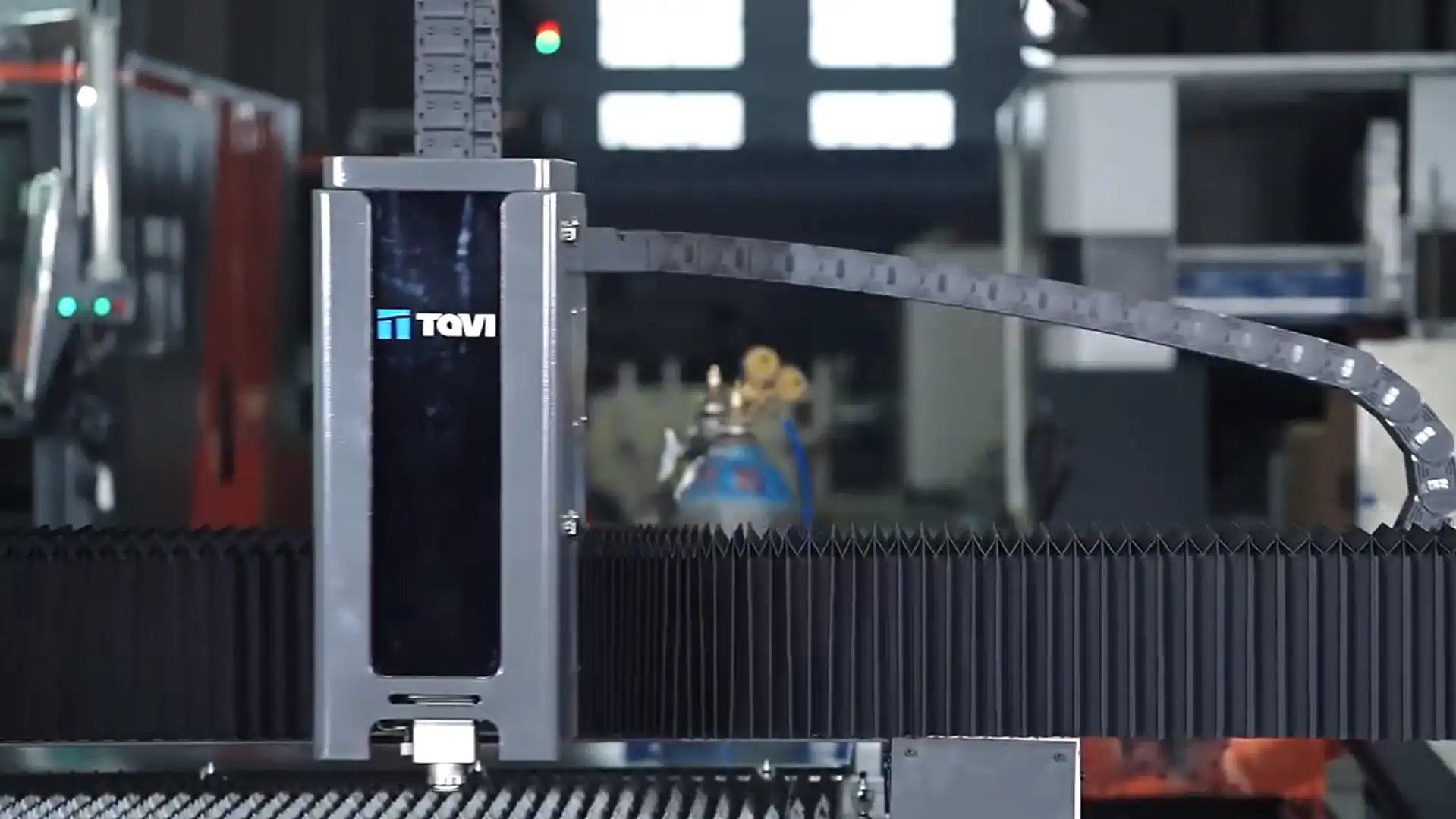 The price of domestic laser cutting machines.