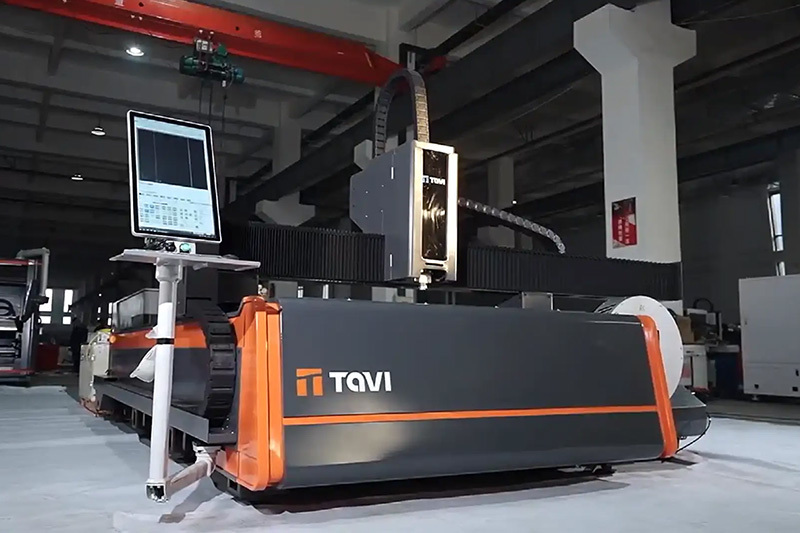Wood carving machine