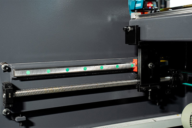 Bending machine Bending machine