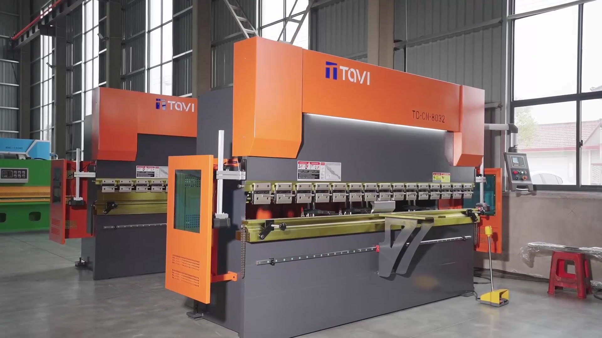 Bending machine Bending machine