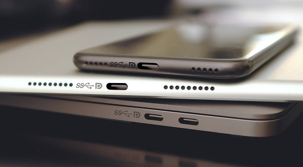 Comparison of DP2.0 and HDMI2.1 parameter standards and application advantages and disadvantages