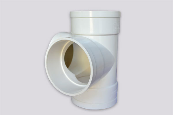 Unequal diameter three-dimensional four-way