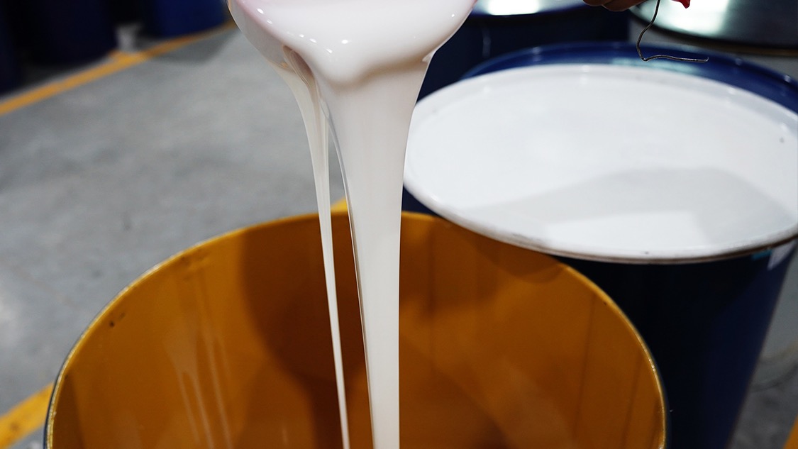 出售各种型号免费试样石膏制品树脂工艺品模具硅胶