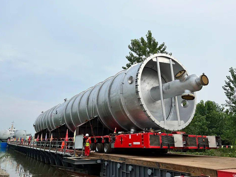 Several transportation modes of large equipment transportation