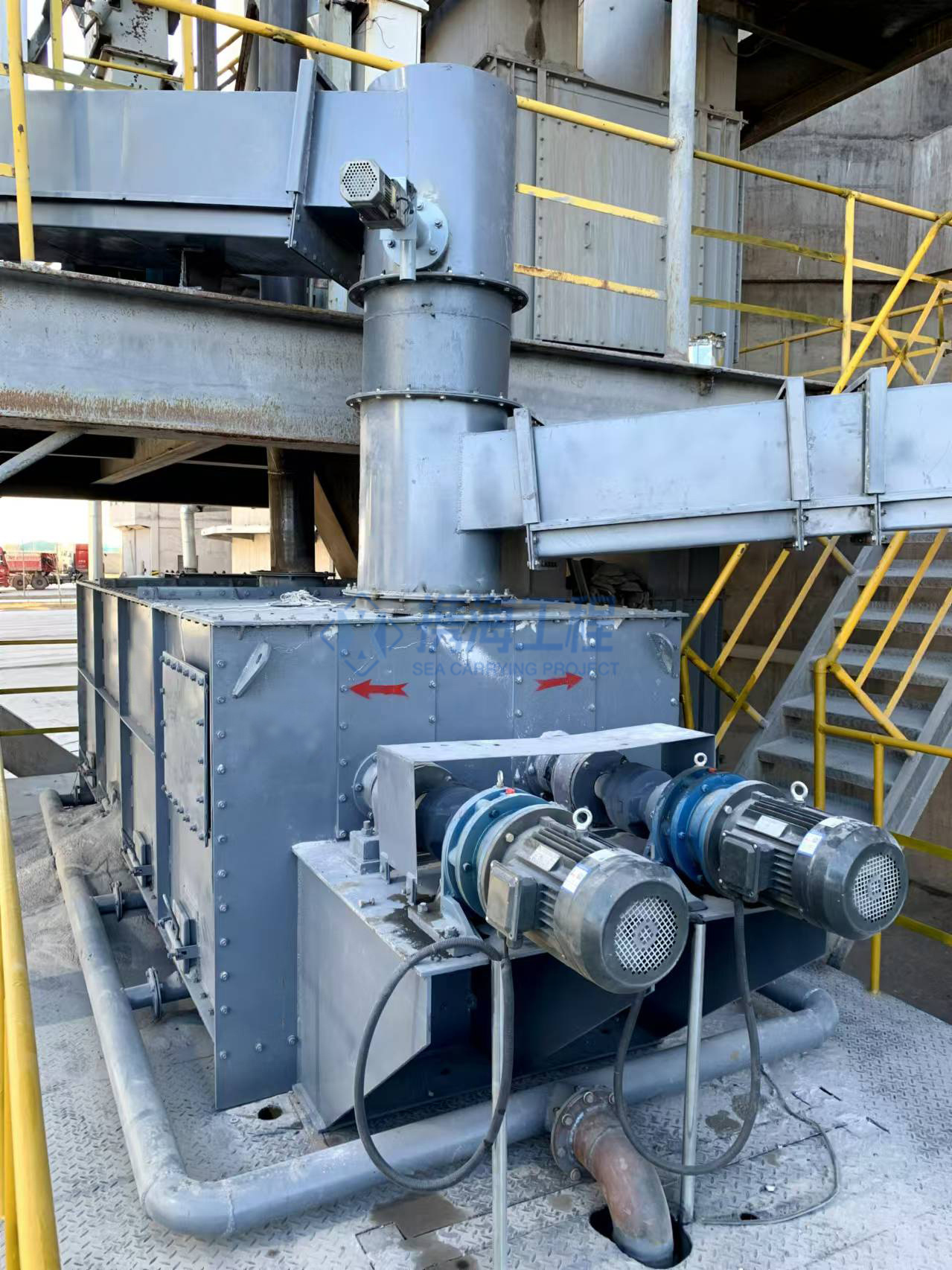 Flotation cement mixing equipment