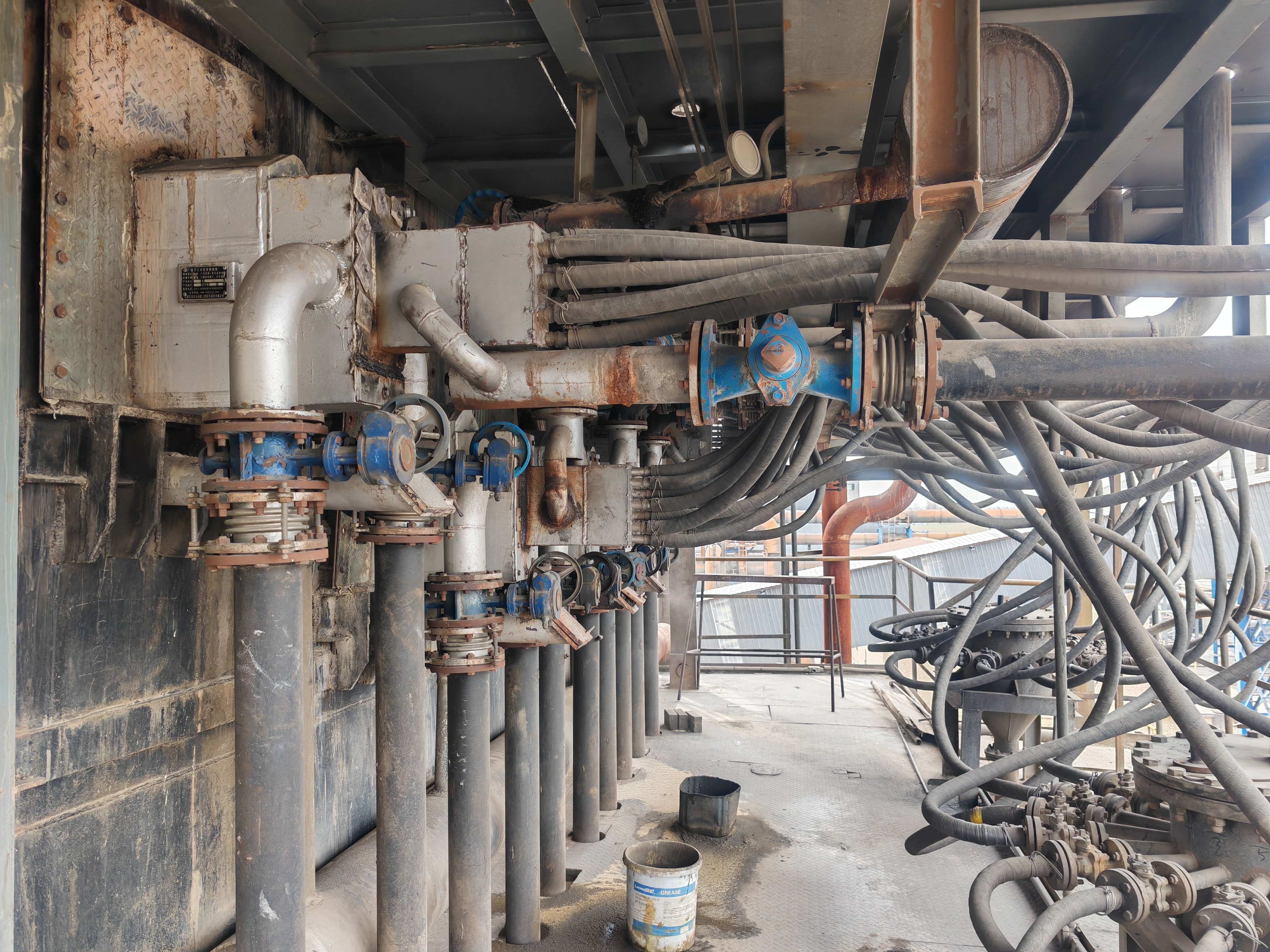 Double-beam lime vertical kiln gas-coal dual-use lining ceramic combustion beam core Double-beam lime vertical kiln gas-coal dual-use lining ceramic combustion beam core