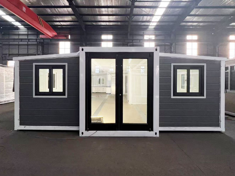 Expanding Container House