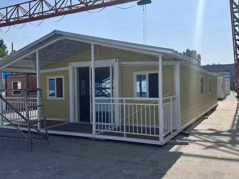 Expanding Container House