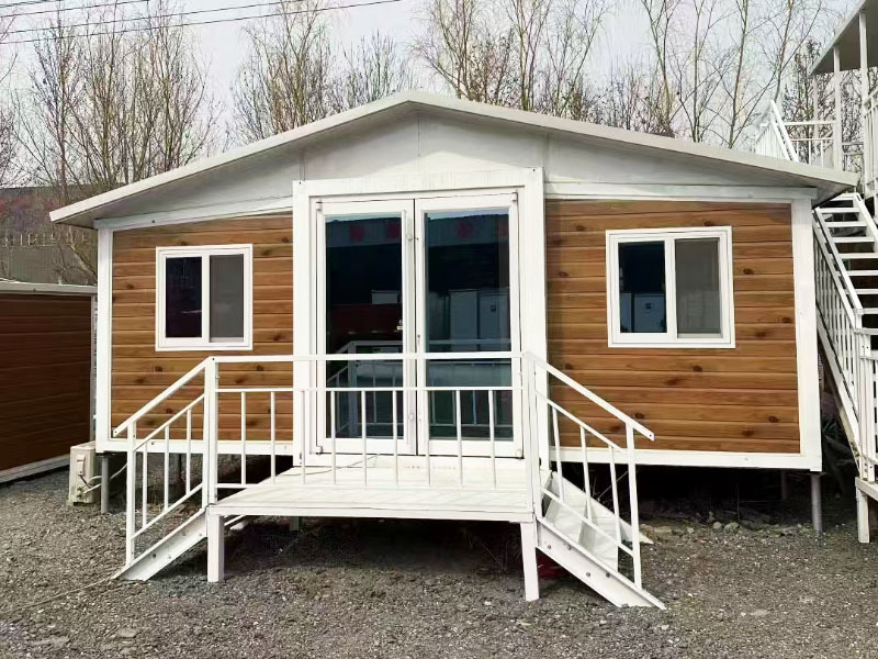 Expanding Container House