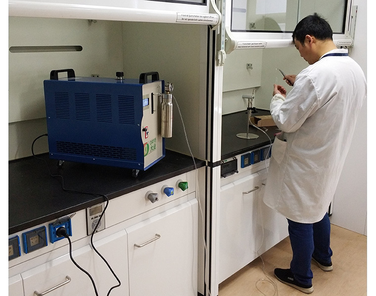 Ampoule sealing machine
