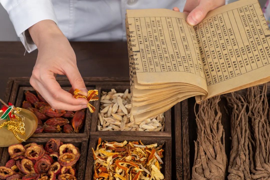 现代生物技术赋能传统药材升级：复合发酵工艺的创新探索