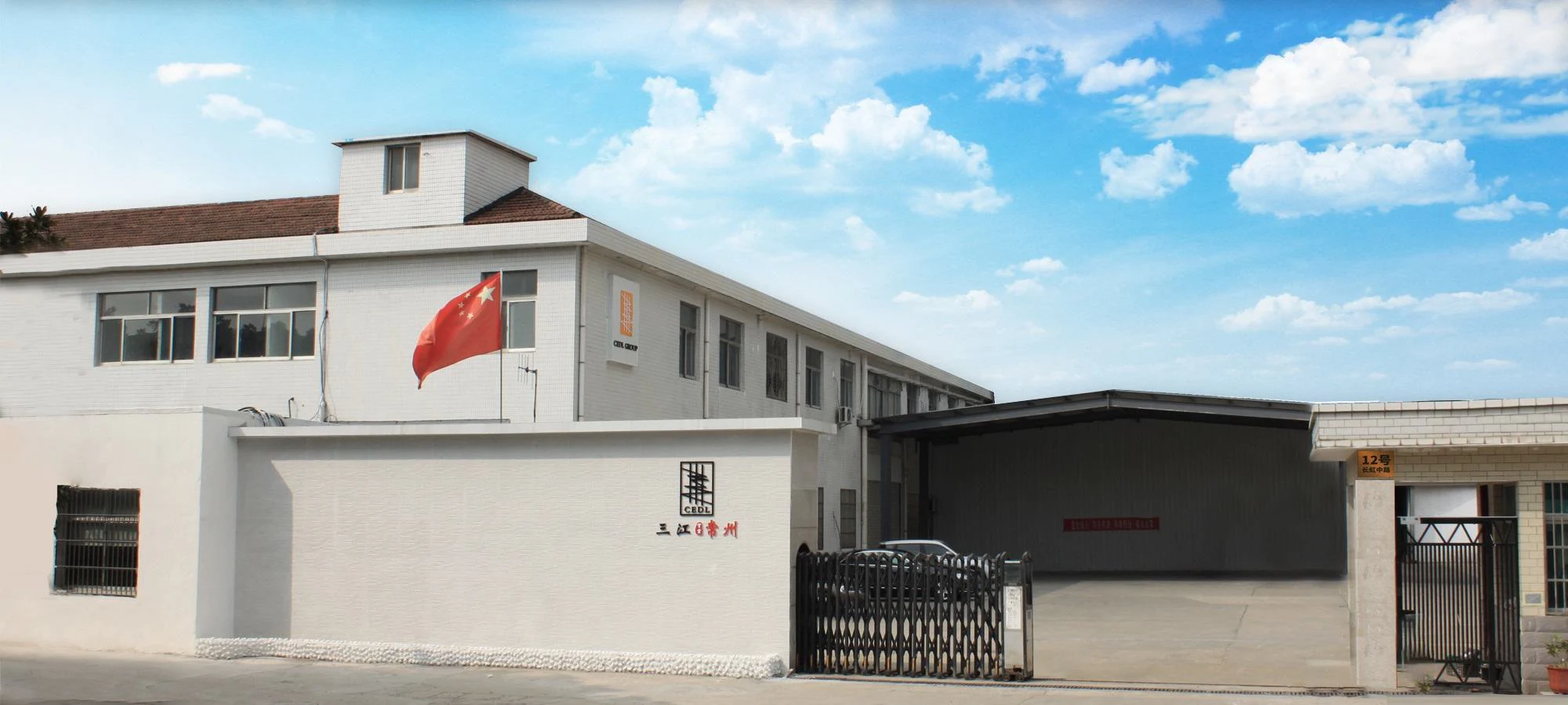 视频标题 视频标题