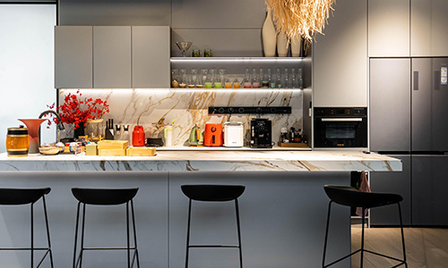 Advanced gray + smoke pink tone space design to create a sultry light mature style!