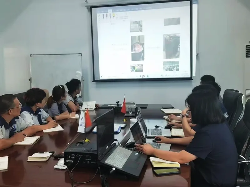 Zoomlion quality and technology department leaders came to Gohong Hydraulic to give training to the company's production, technology and quality related personnel.