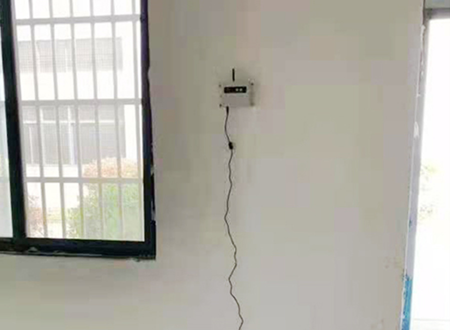 某機房煙霧報警系統