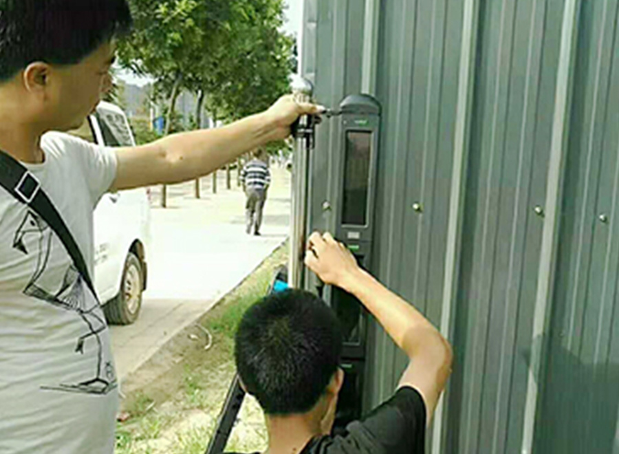 甘肅省平?jīng)鍪谢炷嗤了鄰S報警系統(tǒng)