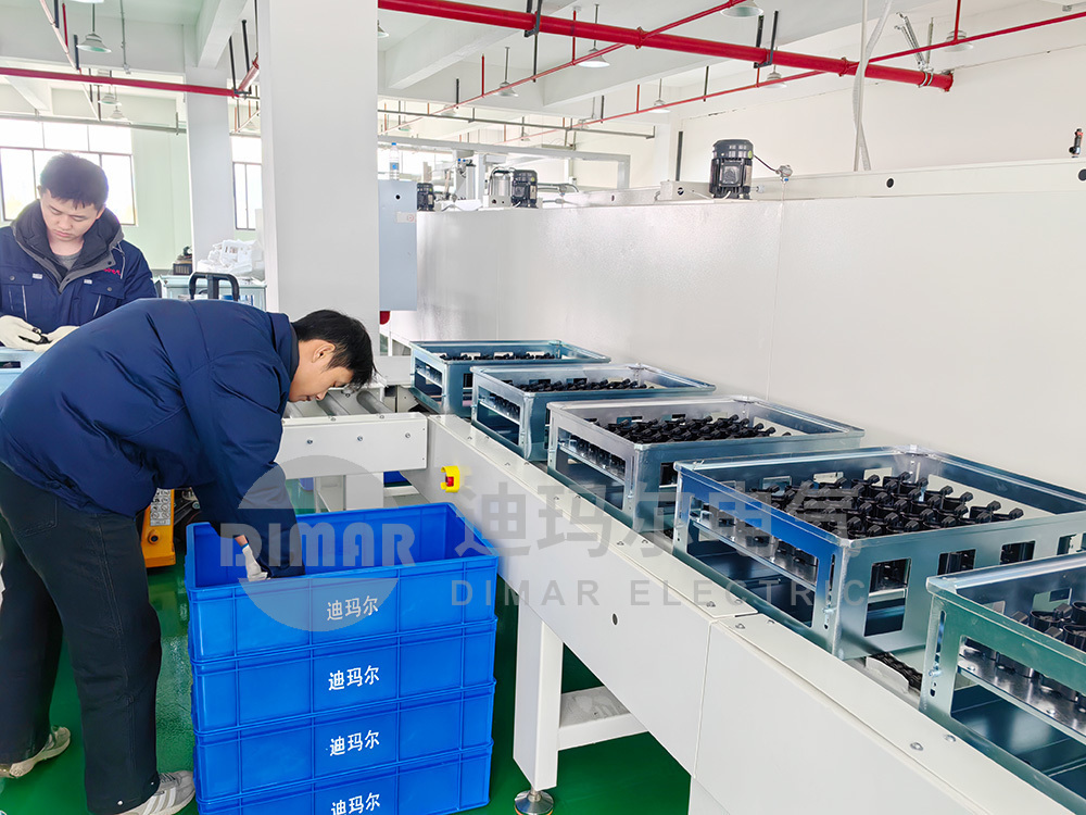 Ignition coil packaging system