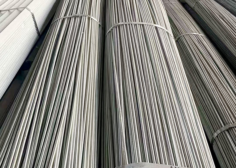 Galvanized steel bar