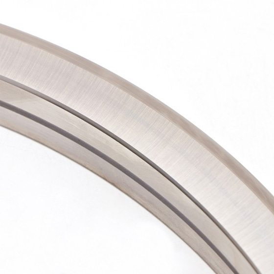 L type floating seals