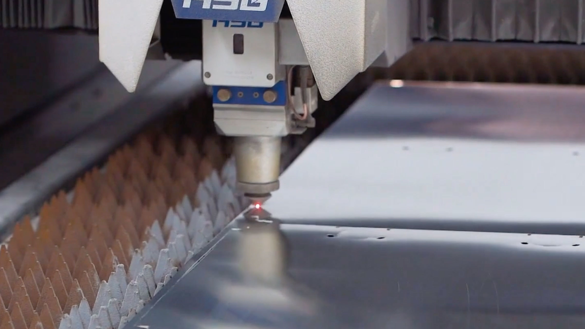 03 Laser cutting 03 Laser cutting