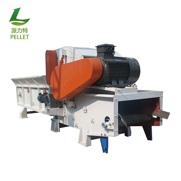 Industrial wood chipper